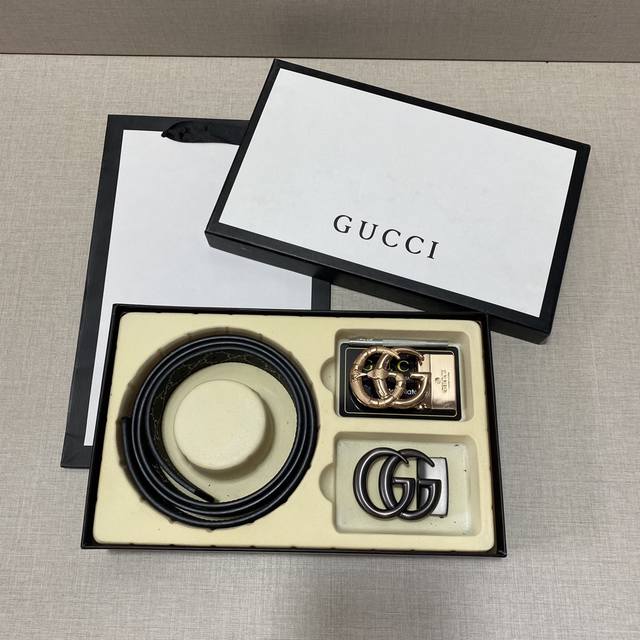 古驰gucci精品款 双扣礼盒套装 含礼盒 专柜有售 Gucci专柜在售正品 此款采用头层牛皮制作 走线油边细致 正品开模 搭配广州原版扣经久耐用 3.5Cm规