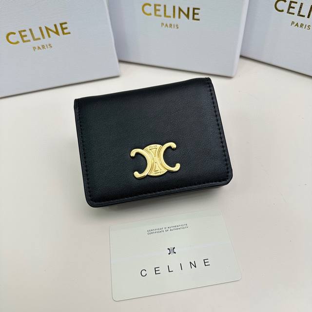 Celine 3510颜色 黑色 鹅黄 灰色 尺寸 11*9*3Celine官网最新款 短式钱包非常炫美的一个系列 专柜同步 采用头层牛皮 精致时尚