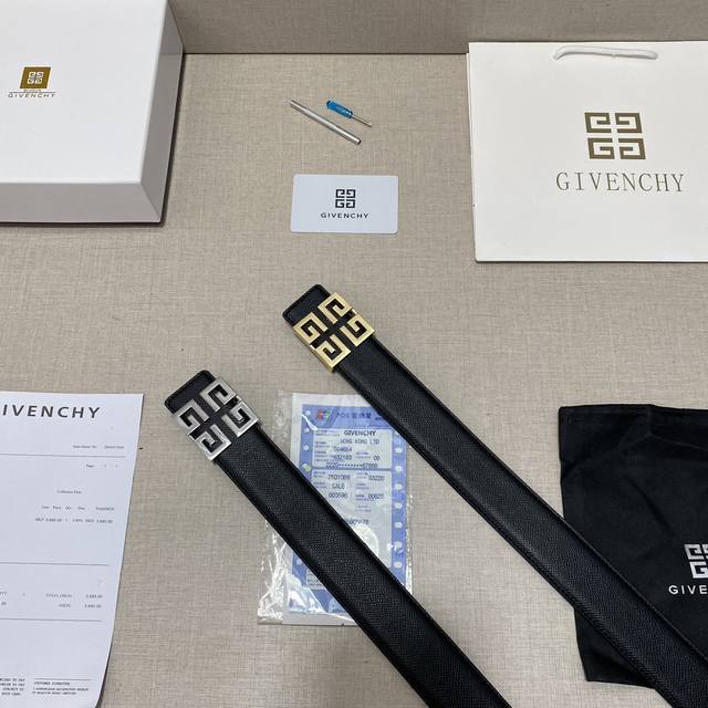 品牌 纪梵希givenchy 等级 进口头层牛皮 经典爆款专柜在售 油边精致 电脑车线 实物拍摄无修饰 上身效果极好 送礼自用首选配全套专柜包装 送打眼针 扣头