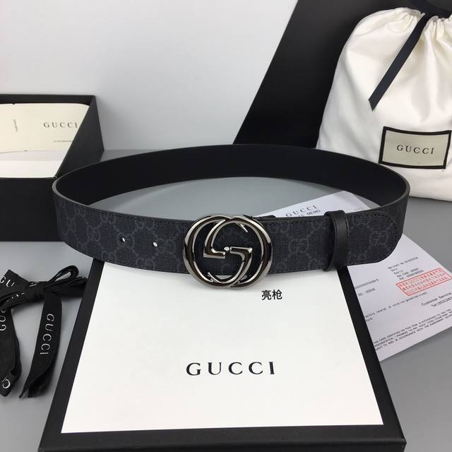 配送专柜全套礼盒包装 Gucci Gg Su Reme高级人造帆布 可分解材料 配以黑色皮革滚边 搭配双g带扣 4厘米宽 本款腰带适用低腰和高腰两种穿戴方式