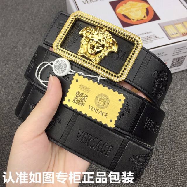 品牌 Versace.范思哲镶钻 型号 原单 请认准如图专柜包装等级 意大利进口百分百头层牛皮 范思哲.Versace 世界著名奢侈品品牌 美人头经典之作 进口