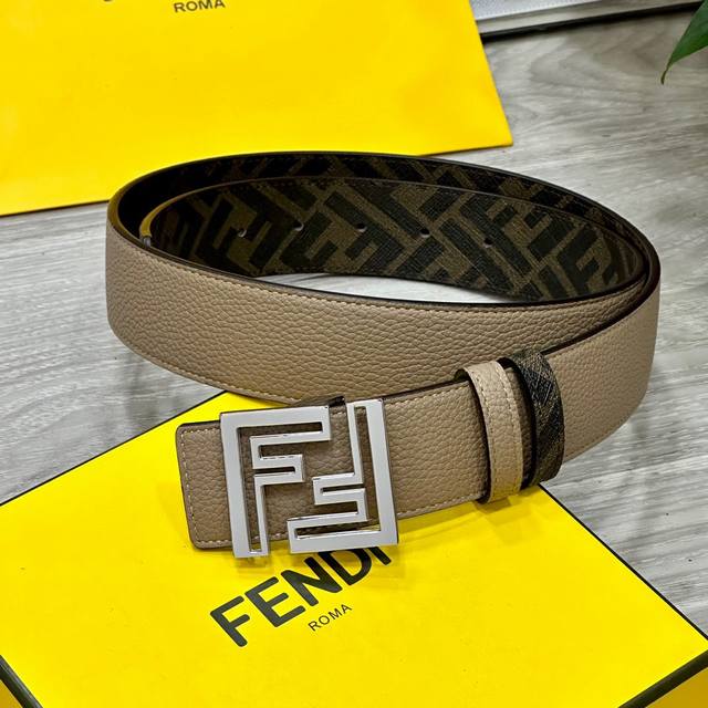 Fendi 芬迪 专柜同款 双环正反用腰带 Ff按钉搭扣 棕色cuoio Romano皮革材质 反面面料带有烟草黄和黑色ff图案 黑色珐琅金属饰面 时尚经典 百