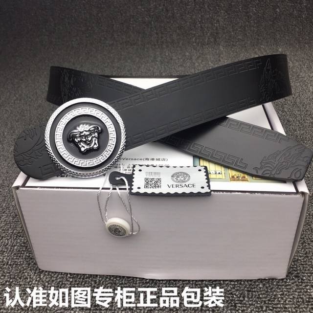 品牌 Versace 范思哲 型号 原单 请认准如图专柜包装 等级 意大利进口百分百头层牛皮 范思哲 Versace 世界著名奢侈品品牌 美人头经典之作 进口头