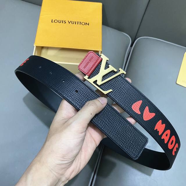 Louis Vuitton 腰帶 頂級原單品質 寬度40毫米 絲印專櫃大花圖案 搭配最新款五金 專櫃款號 細節看圖 市場獨家版本 碼數齊