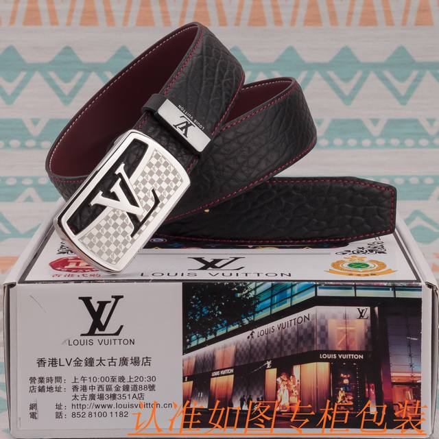 品名 Lv 皮带 原单 腰带 材料 百分百头层牛皮腰带 保证真皮皮带 专柜原单品质 做工精细 时尚大牌 送人自用首选 包装 请认准如图专柜包装