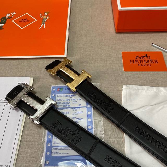 品牌 爱马仕hermes 钢扣 等级 原单私货.进口头层牛皮黑底 专柜售 堪比正品 油边精致 电脑车线 手感柔软.实物拍摄无修饰 上身效果超好 长度不可裁剪.配