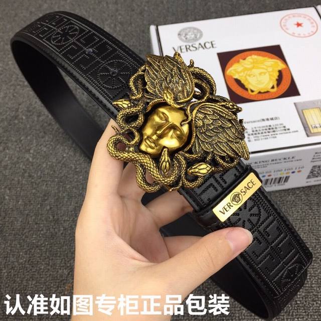 品牌 Versace.范思哲 型号 原单 请认准如图专柜包装 等级 意大利进口百分百头层牛皮 范思哲.Versace 世界著名奢侈品品牌 美人头经典之作 进口头