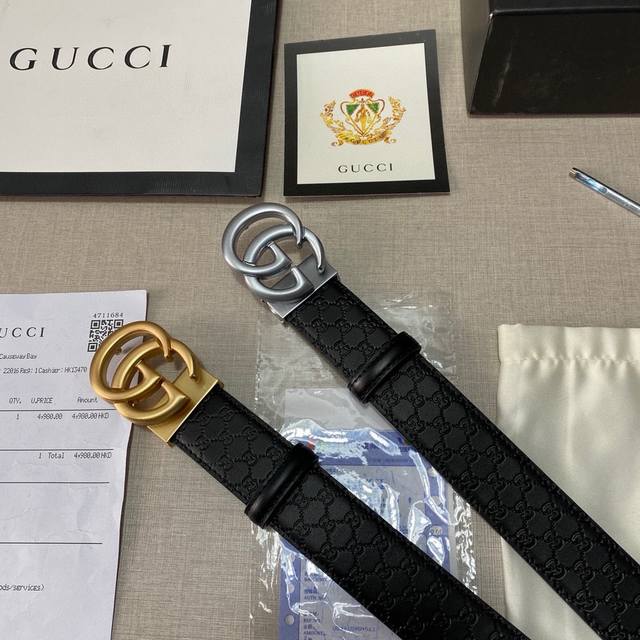 品牌 古驰gucci 等级 进口头层牛皮 经典爆款专柜在售 油边精致 电脑车线 实物拍摄无修饰 上身效果极好 送礼自用首选配全套专柜包装 送打眼针 扣头 防钢扣