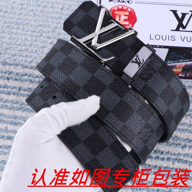 品名 Lv..路易..威登原单 材料 百分百头层牛皮 保证真皮 24K纯钢扣双面可用专柜同等质量 送人自用首选 包装 请认准如图专柜包装 赠送打孔器 银联发票