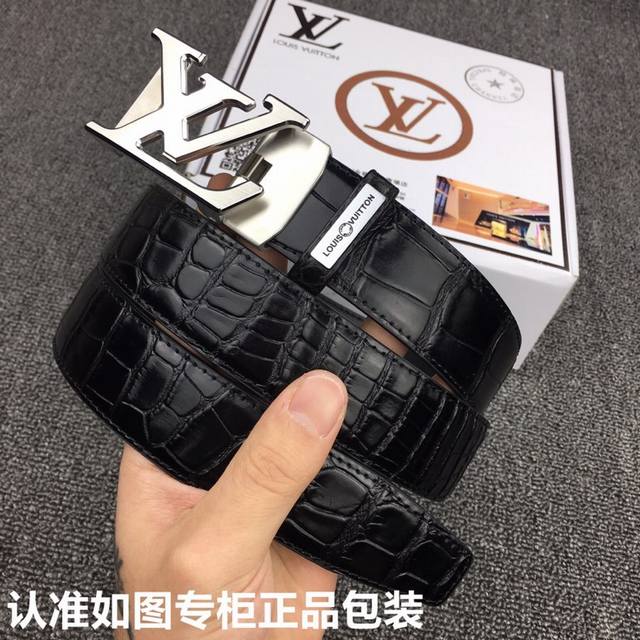 品牌 Lv.易路威登自动扣 型号 原单 认准如图专柜正品包装 等级 意大利进口头层牛皮 自动扣 鳄鱼纹 Lv.易路威登 世界著名奢侈品品牌 国外专柜有同款时尚又