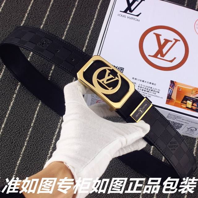 品名 Lv..路易..威登原单 型号 认准如图专柜包装 赠送打孔器 材料 百分百头层牛皮 24K纯钢扣格子纹路保证真皮 专柜同等质量 送人自用首选 包装 请认准