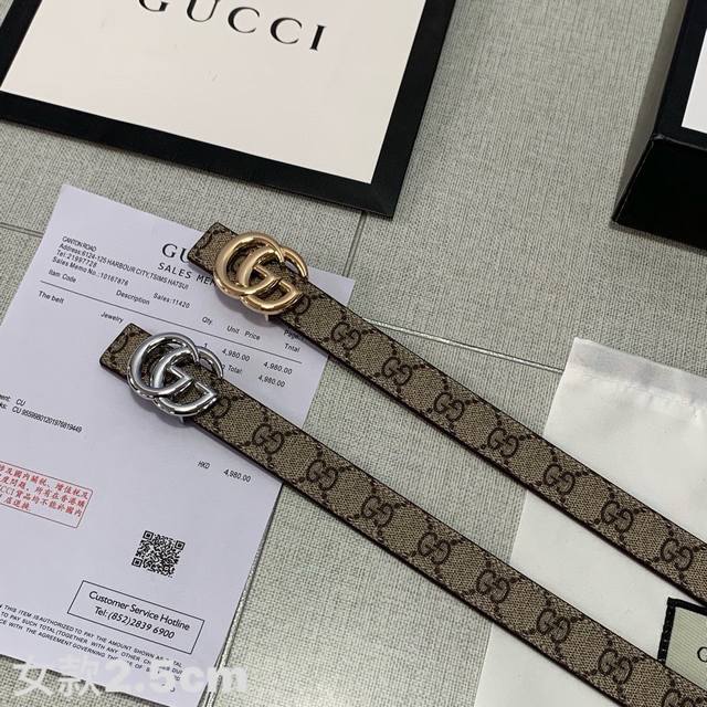 品牌 古驰gucci 等级 女士皮带.头层牛皮.油边精致 官网同步新款 配专柜全套包装 送打眼针 长度不裁剪 扣头 新款仿铜扣 不褪色 长度 110Cm 2.5