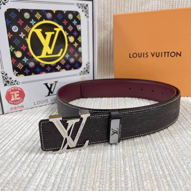 品名：Lv..路易..威登原单 材质：原单牛皮腰带 百分百头层牛皮腰带保证真皮，24K纯钢扣，专柜原单品质、做工精细，时尚大牌，送人自用首选 包