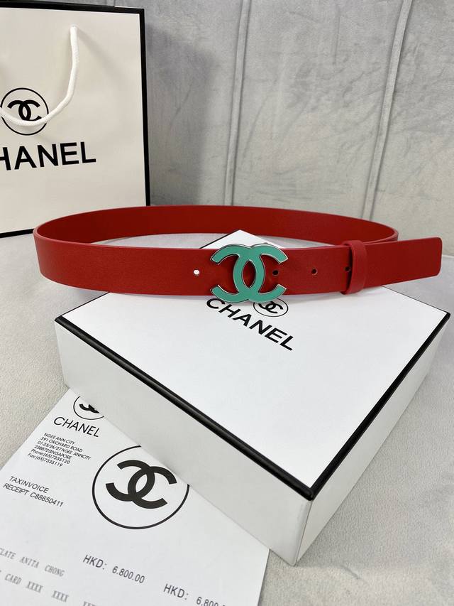 宽度3.0Cm Chanel 香奈儿 女士腰带皮带新款柔软的进口小牛皮金 银色磨胶金属钢扣。