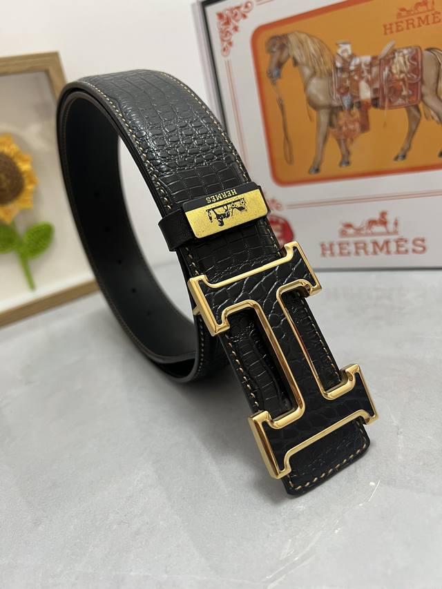 品名：爱马仕.Hermès 原单 材质：原单牛皮腰带 百分百头层牛皮腰带保证真皮，24K纯钢扣，专柜原单品质、做工精细，时尚大牌，送人自用首选