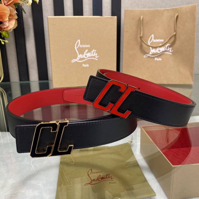 特 拿货价3.5宽christian Louboutin 男士ricky标志性徽标搭扣黑色腰带红色底，双面牛皮。