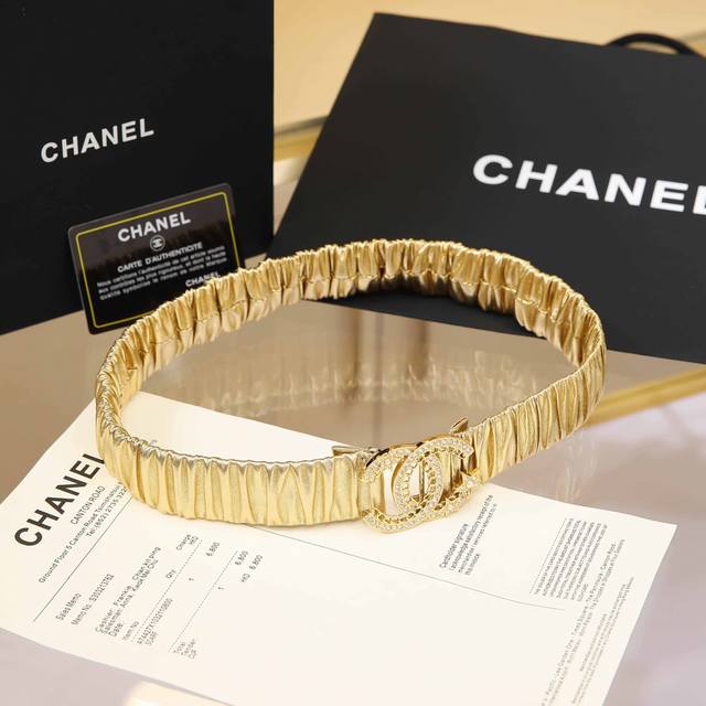 特 Chanel Cc链条 星星水钻 黄铜logo扣 小牛皮 银色金属 与 金色金属 3.0Cm精品 弹力十足 百搭 优雅 码数含扣s=65Cm总长 可用75、