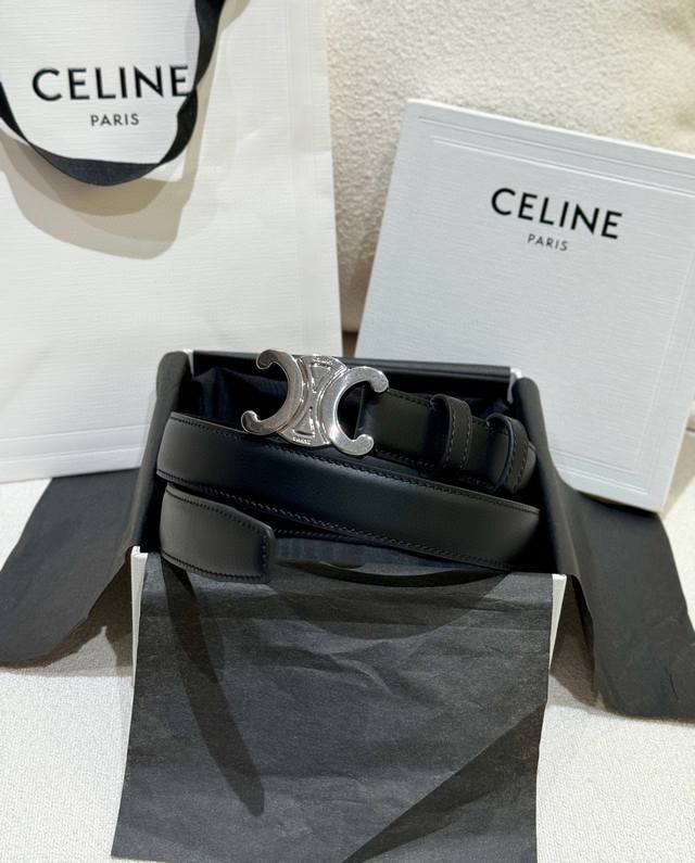 特 Celine 2024新款女士凯旋们腰带 Triomphe 双面顶级小牛皮腰带 百搭时尚潮流，宽2.5Cm