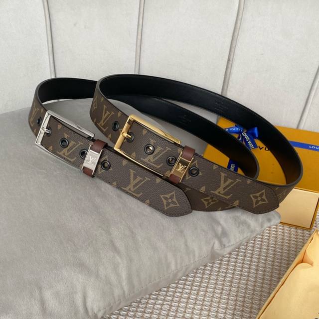 Louis Vuitton 海外原單代購級別 老鼠貨 寬度35毫米 編碼m0042 小牛皮內襯和烤漆針扣設計 孔位由5個 純銅烤漆 飾釘組成 充分展現皮帶的優雅