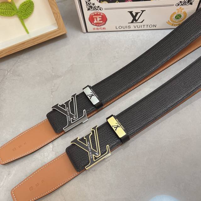 品名：Lv..路易..威登 材质：原单牛皮腰带 百分百头层牛皮腰带保证真皮，24K纯钢扣，专柜原单品质、做工精细，时尚大牌，送人自用首选 包装： 请认准如图专柜