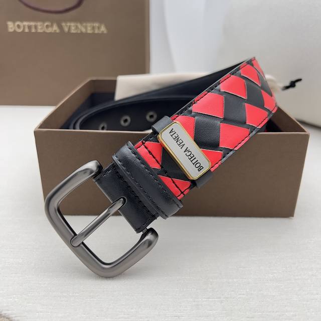 品名：葆蝶家. Bottega Veneta 原单 腰带 皮带 型号：针扣，新款原版经典精品针式扣头，实物拍摄，原版头层牛皮 材料：百分百头层牛皮，保证真皮。专