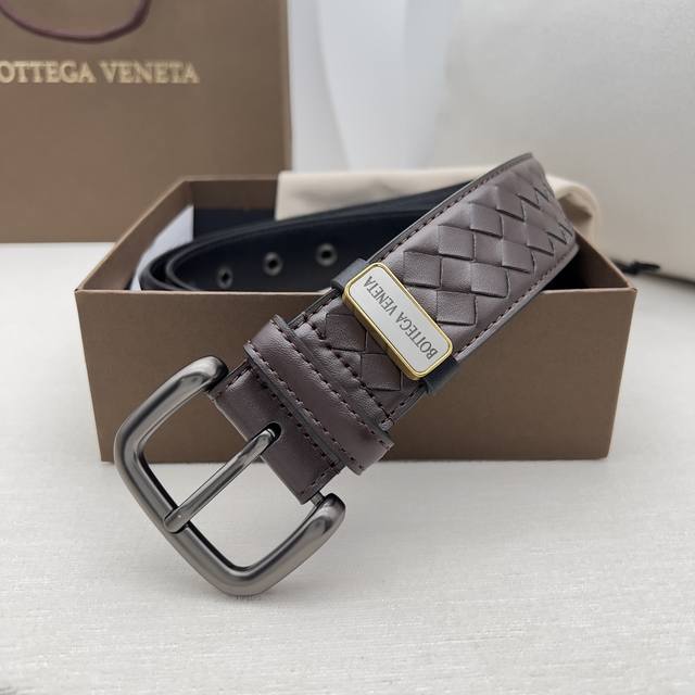 品名：葆蝶家. Bottega Veneta 原单 腰带 皮带 型号：针扣，新款原版经典精品针式扣头，实物拍摄，原版头层牛皮 材料：百分百头层牛皮，保证真皮。专