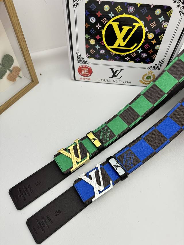 品名：LV..路易..威登原单 材质：原单牛皮腰带 百分百头层牛皮腰带保证真皮，24K纯钢扣，专柜原单品质、做工精细，时尚大牌，送人自用首选 包装： 请认准如图