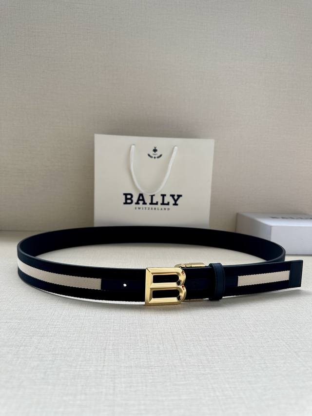 特 Bally 巴利 专柜同款 男士腰带 宽3.4Cm 这款选用反面进口牛皮精制而成 正面b字扣简约百搭 可调式长度可轻松匹配完美尺寸