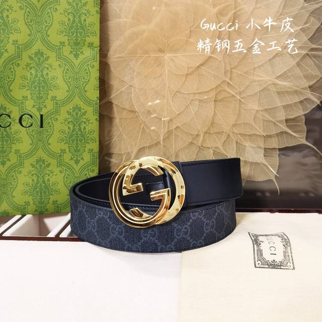 Gucci皮带、经典的g字金属扣，精致含蓄相当耐看。