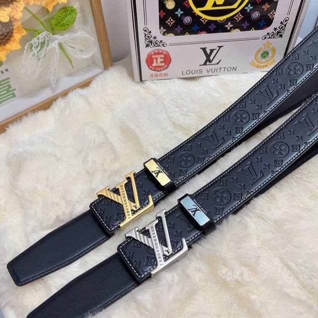 品名：Lv..路易..威登原单 材质：原单牛皮腰带 百分百头层牛皮腰带保证真皮，24K纯钢扣，专柜原单品质、做工精细，时尚大牌，送人自用首选 包装： 请认准如图