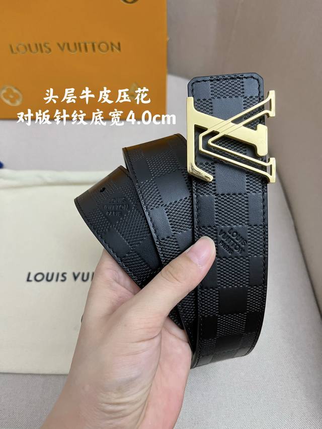 Lv 4.0Cm进口牛皮面料压花 专柜对版针纹、展现时下流行的工艺-动感设计精神。