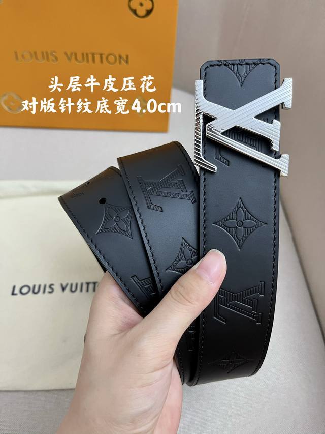 Lv 4.0Cm进口牛皮面料压花 专柜对版针纹、展现时下流行的工艺-动感设计精神。