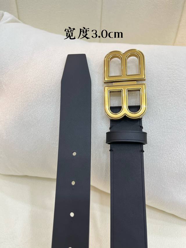 巴黎世家官网新款，双面小牛皮宽度3.0Cm 长度80-110欧，五金钻扣原版开模定制