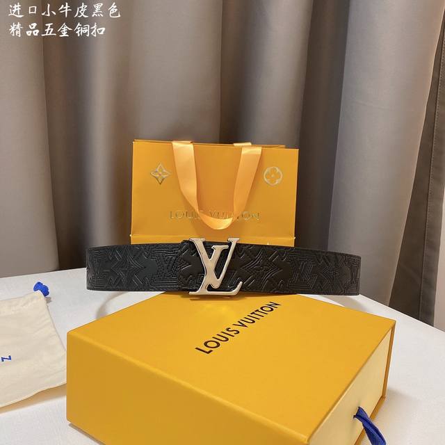 Lv路易威登 官网同步 宽度4.0Cm 精品扣 搭配设计 用了精品电镀五金 工艺精湛 双面进口小牛皮