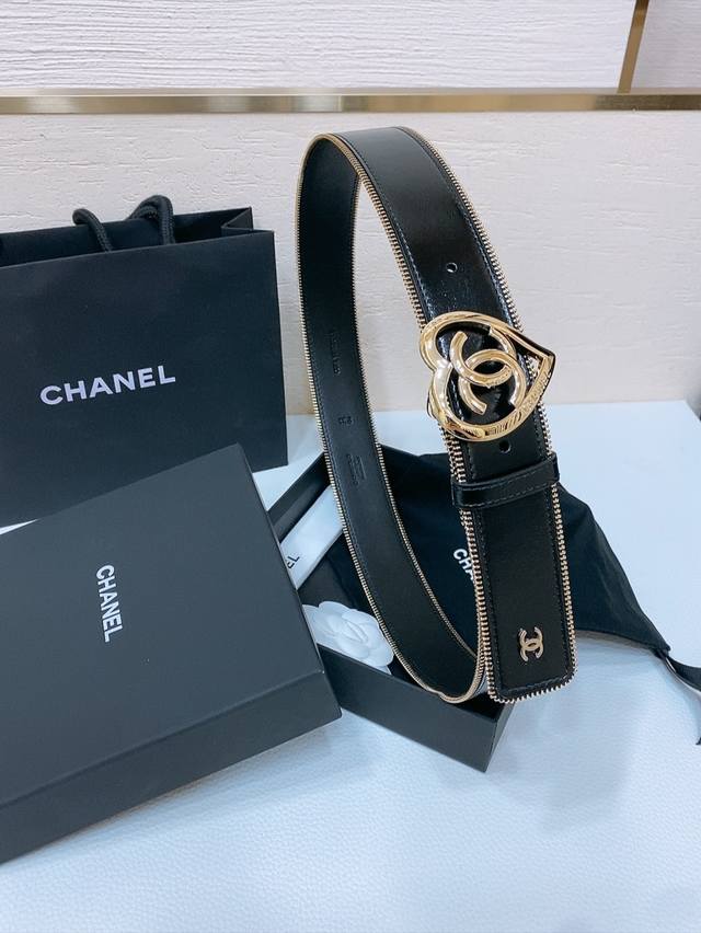 Chanel 24C 黄铜金属 进口亮面小牛皮 4.0Cm 手感柔软 精致腰带