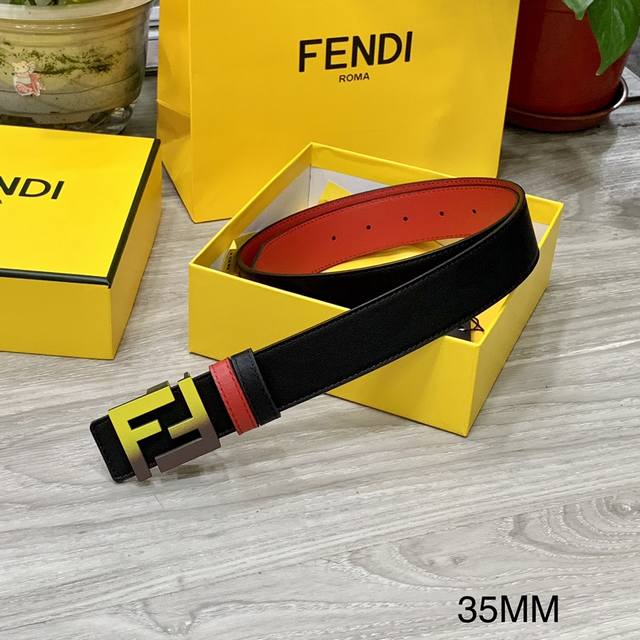 Fendl 芬迪 宽35Mm双面原版小牛皮 搭配单钌钯电镀扣 完美的手感.油边 出众的设计.风格 高贵奢华 时尚大方 高清实拍 货真价实 品质保证 双面用