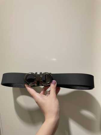 原厂皮 Fg菲拉格慕 男士皮带3.5Cm 采用进口平纹牛皮 纯铜五金扣 自由裁剪 8字寓意的腰带万贯 高雅华贵与实用性并存 是高辨识度的成功男士不二之选 西装 - 点击图像关闭