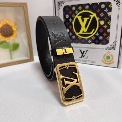品名：LV..路易..威登 材质：原单牛皮腰带 百分百头层牛皮腰带保证真皮，24K纯钢扣，专柜原单品质、做工精细，时尚大牌，送人自用首选 包装： 请认准如图专柜