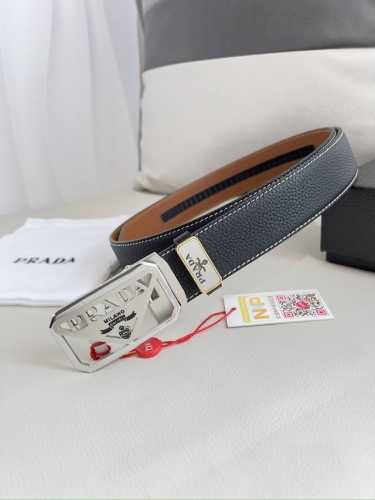 品名：普拉达.Prada 腰带 皮带自动带 型号：自动带，经典纯钢材质自动扣，图片实物拍摄 材料：百分百头层牛皮，保证真皮。24K纯钢扣专柜同等质量， 双面头层