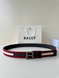 特 Bally 巴利 专柜同款 男士腰带 宽3.4Cm 这款选用反面进口牛皮精制而成 正面金属扣 简约百搭 可调式长度可轻松匹配完美尺寸