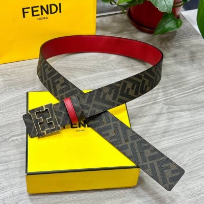 Fendi 芬迪 专柜同款 宽4.0Cm 双环正反用腰带 Ff按钉搭扣 大红色Cuoio Romano皮革材质 反面面料带有烟草黄和黑色Ff图案 真空电镀金属饰