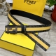 特 FENDI 芬迪 专柜同款 宽4.0CM 双环正反用腰带 FF按钉搭扣 黑色Cuoio Romano皮革材质 反面面料带有烟草黄和黑色FF图案 四方满钻金属