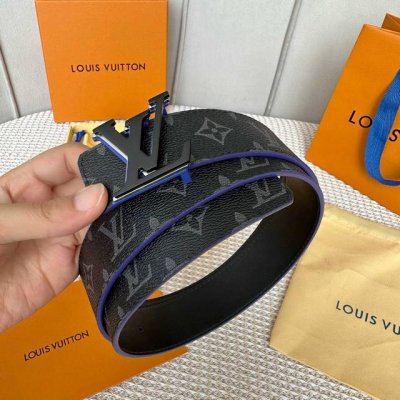L0Uis Vuitt0N 專櫃最新升級版本 寬度40毫米 精湛工藝定制帆布面料襯托進口小牛皮底 彩色油边更显时尚 搭配精鋼搭扣 雙面用 經典百搭款！