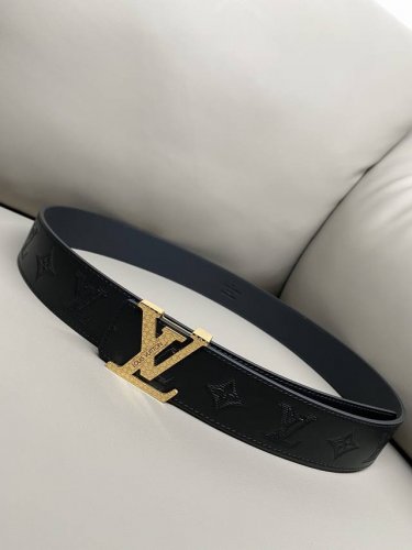 特 Lv 路易威登 4.0热压立体小牛皮 高品质钢扣 金白 官网新款同步更新