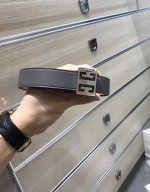配送专柜包装 打孔针 批 宽30Mm，原单进口小牛皮 头层牛皮，搭配原单钌钯电镀Gg扣，手感.油边近乎完美，原产皮料定制，质感无可挑剔，出众的细节，高清实拍，货