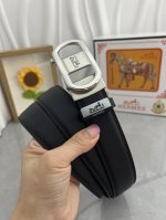 品名：爱马仕.HermèS 自动带 材质：原单牛皮腰带 百分百头层牛皮腰带保证真皮，24K纯钢扣，专柜原单品质、做工精细，时尚大牌，送人自用首选 包装： 请认准