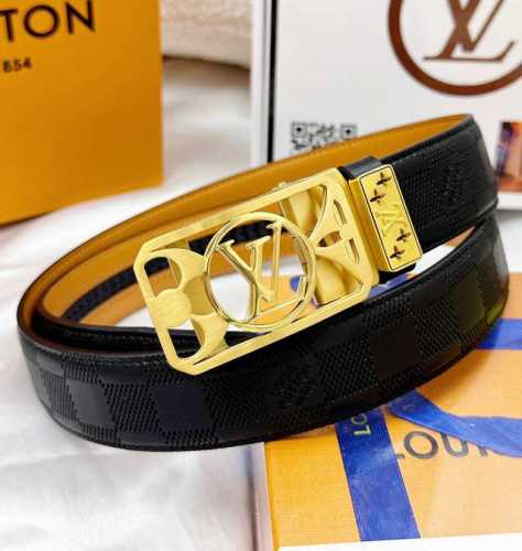 皮带：Lv..路易..威登自动扣- 腰带：顶级原单复刻版.自动带系列百分百进口原厂头层牛皮，保证真皮。雕花镂空工艺.真空电镀.永不掉色.24K纯钢扣头层小牛皮格