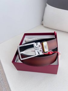 品名：菲拉格慕.Ferrgamo腰带 皮带 原单 型号：针扣，纯铜材质经典针式扣，实物拍摄，头层牛皮材料：百分百头层牛皮，保证真皮。纯铜材质，真空电镀永不掉色，