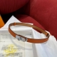 定制级 爱马仕hermes 女士腰带 原单完美正品代购级:法国定制纯进口epsom小牛皮，韧性十足，皮质手感细腻， 搭配316精钢完美kelly .18K金 .