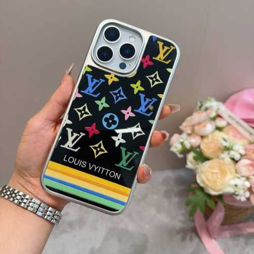 Lv新品手机壳 新工艺鎏金工艺玻璃壳 电镀玻璃磁吸手机壳 型号：为了不出现报错型号，请打开本机查看手机设置显示的型号 Iphone16Pro Max 6.9 I
